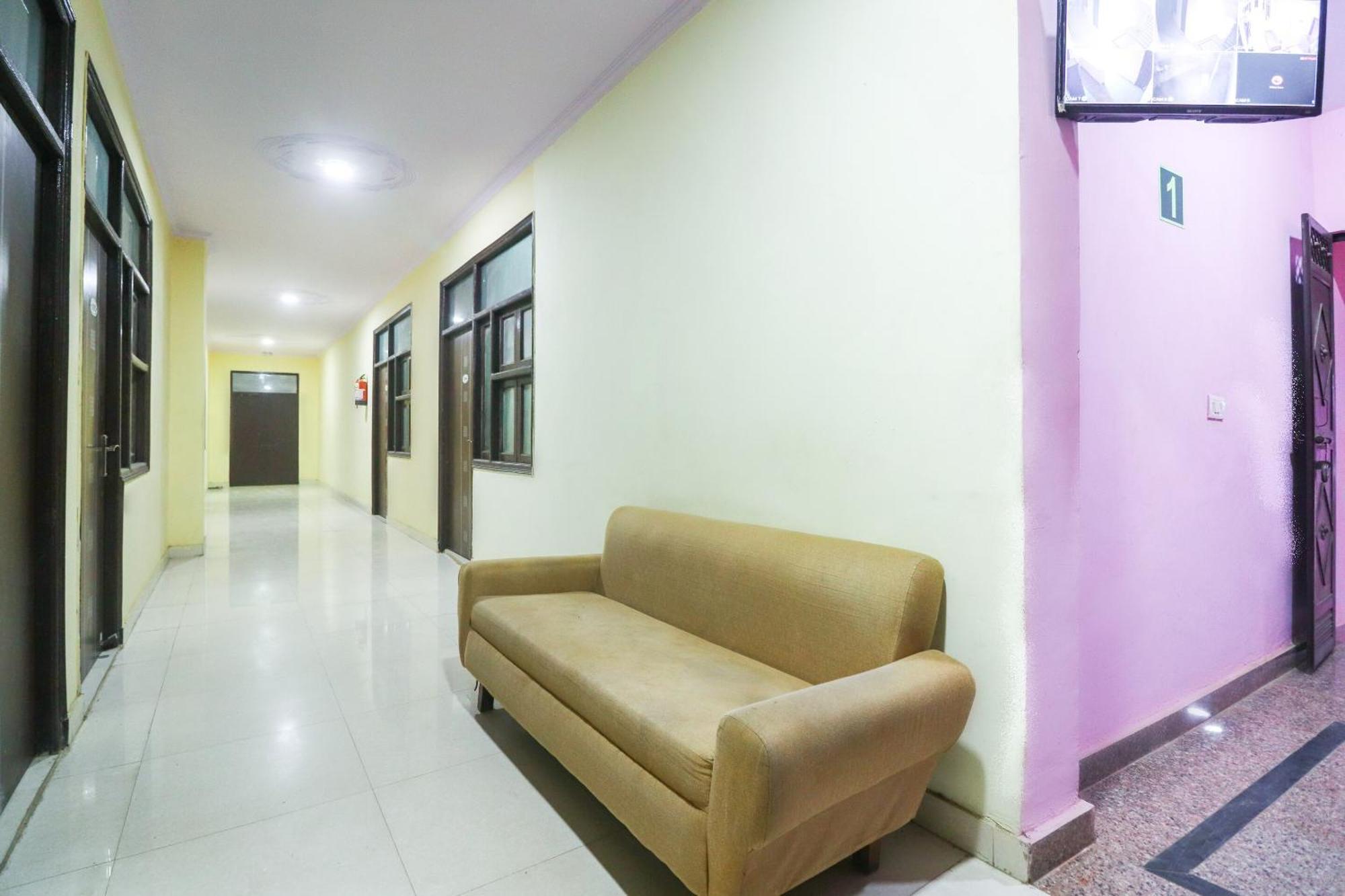 Hotel O Sunrise Inn Indirapuram Экстерьер фото