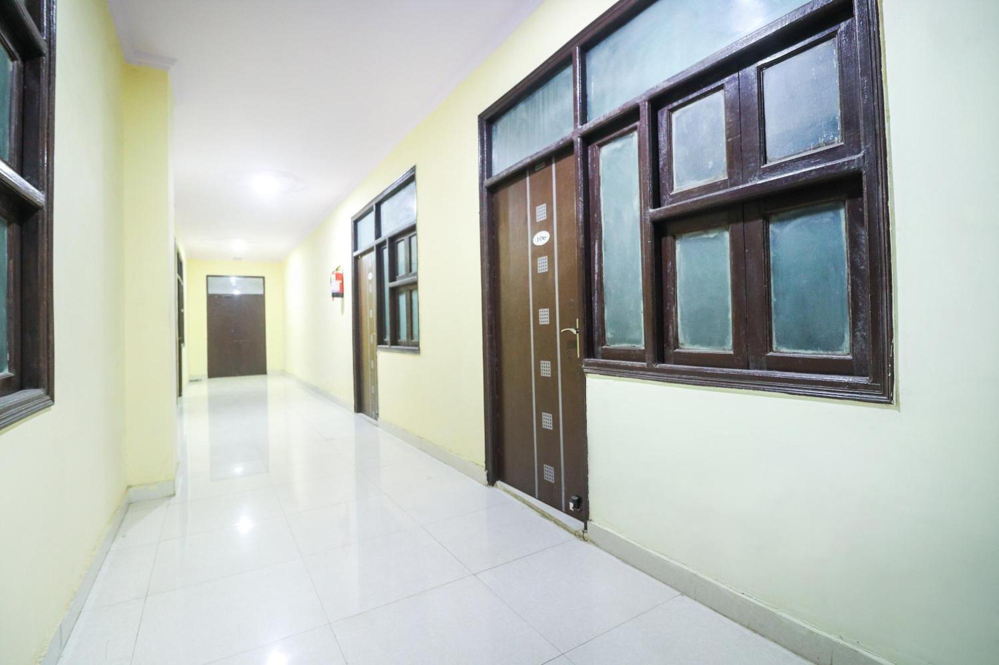 Hotel O Sunrise Inn Indirapuram Экстерьер фото
